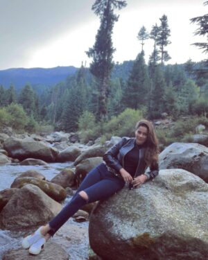 Waluscha De Sousa Instagram - 🌲🪵🪨