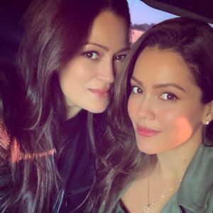 Waluscha De Sousa Instagram - You steal all my clothes but I still love you 🤨🙄... One of those
 '#appreciation posts!' @oriana_espendiller