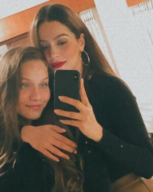 Waluscha De Sousa Instagram - My heart my soul my everything... Happy happy birthday!!! Missing you like crazy @chanelrobinson18 ♥️