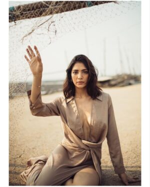 Yogita Bihani Instagram - @iyogitabihani , photographed on location in Mumbai.

Photographer & Creative Director @bharat_rawail

Styling @jeevikab 

Make-up @anumariyajose 
Hair @makeupnhairbyankita 

—————

All images are captured on the #NikonD850 flagship DSLR mounted with #Nikkor prime lenses. @nikonindiaofficial 

All photos colour graded in @lightroom with my signature presets.
Purchase my presets from the link in my bio.

—————

#photography #fashion #creativedirection #celebrity #mumbai #india #Nikon #NikonIndia