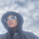Yukti Thareja Instagram - It’s always “you’re so cute” and never ‘lemme build you a house in mountains’ @the_treehouse_jibhi Manali