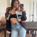 Yukti Thareja Instagram - dump🍄🏎🏝💐☀️ DXB