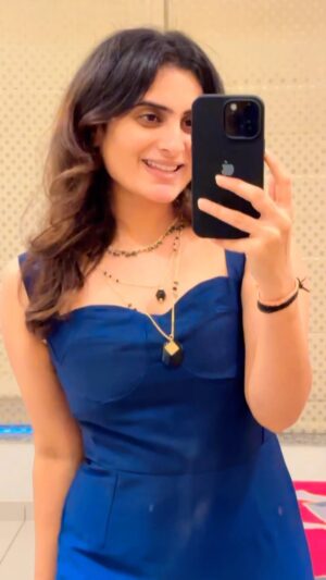 Zeel Joshi Instagram - Blue-Blue 💙🩵 
.
.
.
.
@zeel_joshii #zeeljoshi #fypシ #explorepage #trendingreels #dance #singer #viralvideos