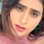 Zeel Joshi Instagram - Kya Yahi Pyar Hai …? 🫠 . . . . @zeel_joshii #zeeljoshi #foryou #explorepage #pyar #love #instagood
