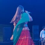 Zeel Joshi Instagram - नमस्तस्यै नमस्तस्यै नमस्तस्यै नमो नम:॥ ... 1st day navratri Click by = @mukesh_rajveer_films #trending#navratri2023#singer#instagood#viralreel#zeeljoshi