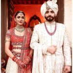 Zoya Akhtar Instagram - Weddings Outfits Forever♥️ This show would not be the same without the help from our magnificent design friends. A big hug to 🤗 @manishmalhotra05 @sabyasachiofficial @taruntahiliani @aisharaoofficial @gaurangofficial @gauravguptaofficial @raw_mango @rimpleandharpreet @beezsharma @madeinheaventv @tigerbabyofficial @excelmovies