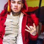 6ix9ine Instagram - You think girls like tekashi because he look like Chris brown or for his money? THOUGHTS 👇🏼 what y’all think.. Brooklyn, New York