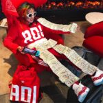 6ix9ine Instagram - PARIS, FRANCE 📍 I USED TO BE BROKE... NOW IM BROKE AND STUPID, where my hug at? 🙄❤️💛💚💙💜🖤🌈 TONIGHT AT CASINO NOUVEAU ‼️‼️ ‼️🇫🇷 22:00 ST PETERSBURG RUSSIA TOMORROW ‼️‼️‼️‼️ Paris, France
