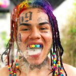 6ix9ine Instagram – I’m mad cute 🤷🏿‍♂️😫😩😩🙄😘
GO WATCH LINK IN BIO FOR THE NEXT VIDEO 💕🍆 South Beach