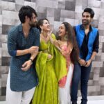Aalisha Panwar Instagram - Thode thode se meethe hain .., thode thode se khatte hain .. ., 🤷‍♀️🤷‍♂️😅✌️🫶 #latepost #postdiwalicelebration #ethnictheme