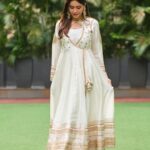 Aamna Sharif Instagram - 🤍 . . . . . In @gopivaiddesigns Jew @sanzanyjewels @mukeshpatilmakeup @chettiarqueensly 📷 @sanjaydubeyphotography