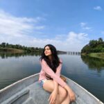 Adah Sharma Instagram - तुझे "नाव" काय आहे?🛶 What's your name and where are you from? In the comments GO ! 🫀🐊🍃🪐 📸 : 🦍