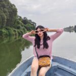 Adah Sharma Instagram - तुझे "नाव" काय आहे?🛶 What's your name and where are you from? In the comments GO ! 🫀🐊🍃🪐 📸 : 🦍