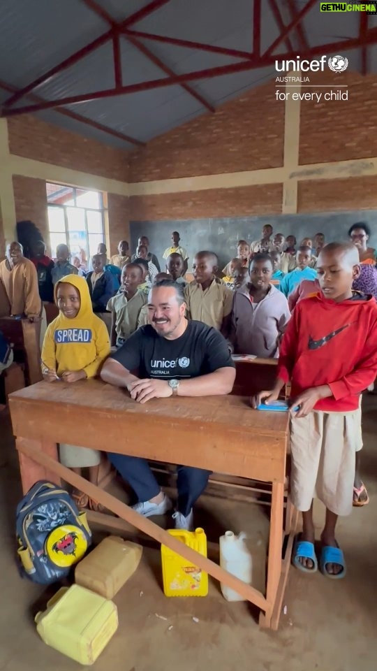 Adam Liaw Instagram - From sustainable stoves to cooking with local mothers, these were UNICEF Australia Ambassador @adamliaw 's highlights from his recent trip to Burundi. Stay tuned for more stories of strength, hope and resilience through the climate crisis, and discover how your generous support creates brighter futures for children in Burundi.