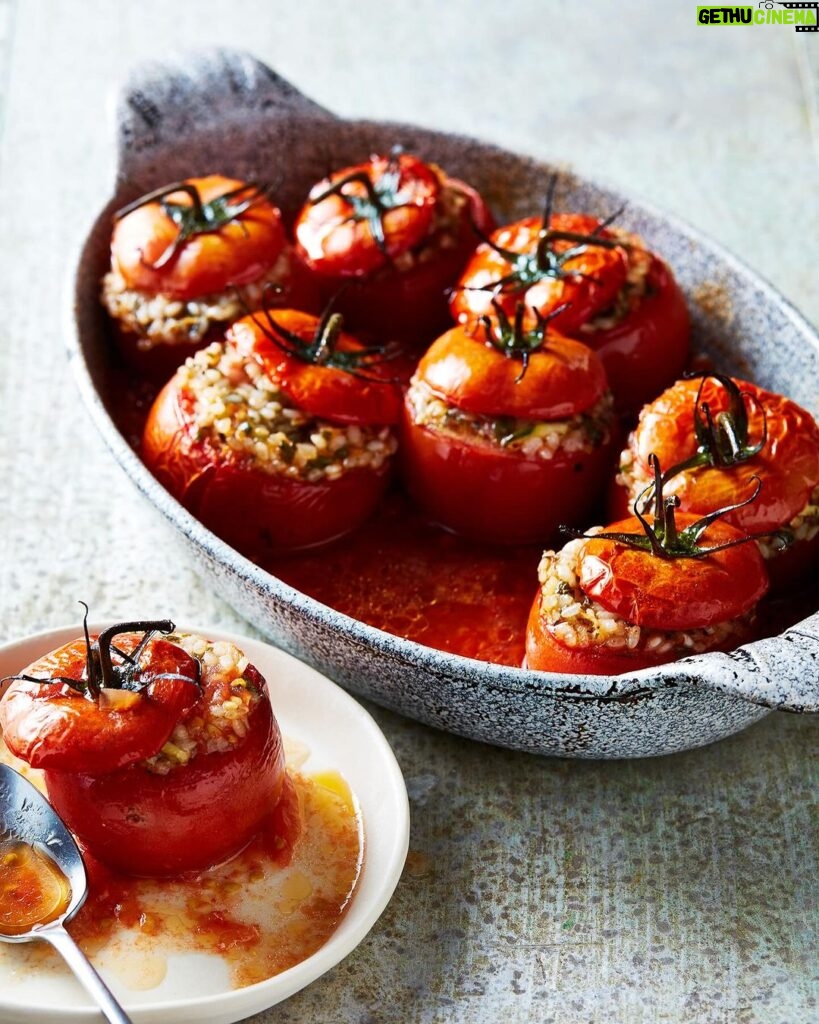 Adam Liaw Instagram - If you could have one for dinner tonight, which of these three Meat-free Monday meals would you pick from “7 Days of Dinner”? 1. Tadka mulligatawny soup, 2. Marinated vegetable skewers, or 3. Baked stuffed tomatoes? Link to the book in my profile, just in case you want to get a few delivered and take a whole lot of stress out of your upcoming Christmas shopping 😉