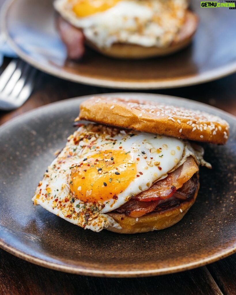 Adam Liaw Instagram - Our final episode of #AdamandPoh’s Great Australian Bites starts very soon on @sbsfood and we’re exploring @visitcanberra’s amazing food scene and FINALLY answering the question of what is Australia’s national dish? We eat what might be Australia’s best banh mi, make a pretty incredible bacon and egg roll, and put on the best sausage sizzle the country has ever seen, before having the results of our national dish poll read by a very special guest! …. … 🚨 It’s the Prime Minister. The special guest is the Prime Minister. 🚨 #visitcanberra