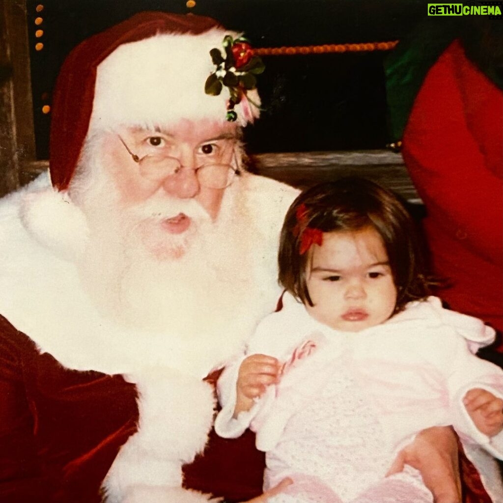 Addison Rae Instagram - Merry Christmas 🎄❤