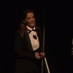 Adriana Del Claro Instagram - “O palhaceu está sorrindo pra gente”. Discurso de @adrianadelclaro recebendo o prêmio de Melhor Musical Brasileiro por “Chaves - um Tributo Musical” na oitava edição do Prêmio Bibi Ferreira. Obrigado a todos que participaram desse projeto lindo e parabéns a todos nós por essa conquista!
