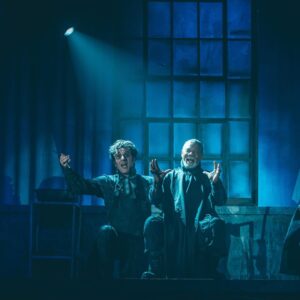Adriana Del Claro Instagram - O musical da Broadway “Sweeney Todd - o Cruel Barbeiro da Rua Fleet” estreou no Brasil em 2022 e foi o musical de maior sucesso de bilheteria do 033 rooftop. A montagem imersiva do espetáculo encantou os fãs brasileiros com um elenco de tirar o fôlego. “Sweeney” foi dirigido por Zé Henrique de Paula e tem direção musical de Fernanda Maia. O espetáculo foi indicado a diversos prêmios e vencedor de tres categorias do Prêmio Bibi Ferreira.

The Broadway show “Sweeney Todd - the Demon Barber of Fleet Street” had its debut in Brazil in 2022 and is the most successful show ever presented at 033 rooftop in terms of tickets sale. The immersive production enchanted the Brazilian fans with a breathtaking casting. “Sweeney” was directed by Zé Henrique de Paula and orchestrated by Fernanda Maia. The musical was nominee to multiple awards is won three categories of Bibi Ferreira Awards 2022.

#sweeneytodd #delclaroproducoes #033rooftop #musical #broadway #musicalsp