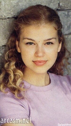 Adrianne Palicki Instagram - Ya’ll, this #TeenageDirtbag thing is just too good not to join in on 😂💛