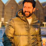 Aftab Shivdasani Instagram - “For the grace of the presence, be grateful.” - Rumi. Thank you 2023. Hello 2024. ❤️✨ Happy new year everyone, May all your dreams come true. #2024 #grateful