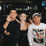 Agnez Mo Instagram - New friends, old friends, forever friends! Frfr some have been my friends since i was 9 years old 🤣 What a night.. Celebrating love, friendship and good vibes ONLY before going back to LA! (Plus it doesnt hurt when it’s done at my restaurant club and cafe @senovartijakarta while drinking my very own moscato wine, AMO @amolovepotion) 🤪 #humbleflex #AGNEZMO