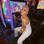 Agnez Mo Instagram - Getting ready for @silksonic magic 🤍 #AGNEZMO