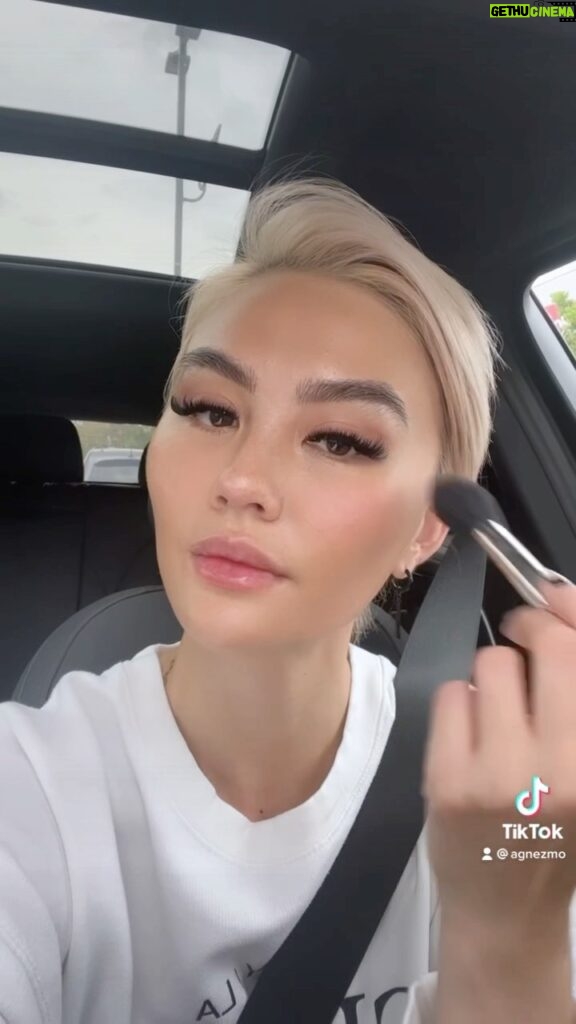 Agnez Mo Instagram - Im the laziest when it comes to makeup 🥲😅 i swear. Thats why when u guys asked me numerous times to post my makeup routine, i was like, what should i show u?? 🥹😩😩 But here u go.. my 10 minute makeup routine (more like 3 minutes). #AGNEZMO #AGNEZMOonTikTok Los Angeles, California