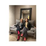 Akari Takaishi Instagram - 本日のビジュ爆発衣装Part1。 ライダースジャケットが最高でした。 伊澤さん、いつにも増してかっこ良すぎませんか。 水石さんと3人でギャルピ✌️ styling @hiroakiyama