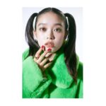 Akari Takaishi Instagram - 今日は、ピクルスの日🥒 NYLON JAPAN 365 ANNIVERSARY ピクルスな一日を過ごしてね😊(?) #nylon #nylonjapan #365_髙石あかり