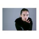 Akari Takaishi Instagram - 今日は、オペラ記念日🖤 NYLON JAPAN 365 ANNIVERSARY この衣装とっても好き…ちなみに次の記念日がラスト… 素敵な1日を過ごしてね！ #nylon #nylonjapan #365_髙石あかり