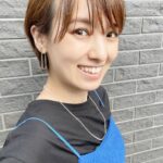 Akina Minami Instagram - 今週のプチブランチは1周年記念で鎌倉へ✨ 鎌倉グルメ食べまくりました😋 観てね✨Tverでも観れるよ🙆‍♀️ 鎌倉ロケの衣装（写真1・2枚目）は Tシャツ、ワンピース @cocodeal_official ピアス @tomomi.s_jewelry ネックレス @jurk.official ブーツ @dianashoespress です✨ そして先週の衣装は 写真3・4枚目 ワンピース、シアージャケット @cocodeal_official ピアス @abiste_official パンプス @dianashoespress 写真5・6枚目 トップス @avie_andensal ビスチェ、スカート @anogh_official ピアス @abiste_official ブーツ @dianashoespress