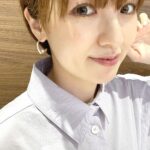Akina Minami Instagram - 最近の衣装たち☺️ 3・4枚目のシャツはよくみたら猫ちゃんが🐱💜 写真1・2枚目 シャツ、ショートパンツ @cherietokyo ブーツ @randa_pic ピアス @tomomi.s_jewelry 写真3・4枚目 ブラウス @and_ellecy スカート @lois_crayon_official 靴 @randa_pic ピアス @petit_ami34 写真5・6枚目 ガウンワンピース、パンツ @pasand_by_nequittezpas ネックレス @aya.kiyoshima.jewelry ピアス @aplo.official サンダル @randa_pic