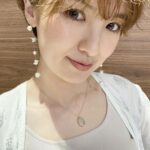 Akina Minami Instagram - 最近の衣装たち☺️ 3・4枚目のシャツはよくみたら猫ちゃんが🐱💜 写真1・2枚目 シャツ、ショートパンツ @cherietokyo ブーツ @randa_pic ピアス @tomomi.s_jewelry 写真3・4枚目 ブラウス @and_ellecy スカート @lois_crayon_official 靴 @randa_pic ピアス @petit_ami34 写真5・6枚目 ガウンワンピース、パンツ @pasand_by_nequittezpas ネックレス @aya.kiyoshima.jewelry ピアス @aplo.official サンダル @randa_pic