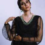 Akshaya hariharan Instagram - 🦅 Team - @adore_inspire_me @jiyamakeupartistry @dxgphotographer @ishhaara