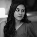 Akshaya hariharan Instagram - Siri play ‘ஹேய் நிஜமே’