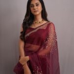 Akshaya hariharan Instagram - உன் பார்வையின் அர்த்தங்கள் எங்கு தான் தேடுவேன்