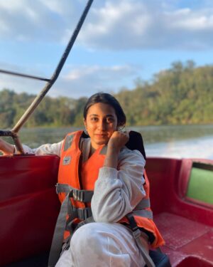 Akshaya hariharan Instagram - The year end glow 📸 - @iamnanthu