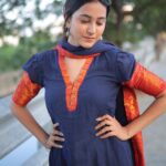 Akshaya hariharan Instagram - நீலம் ✨ Beautiful set from @_fabern 📸 - @dhanush__photography