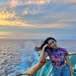 Akshaya hariharan Instagram - I Sea you 🫶🏻 @cordeliacruises