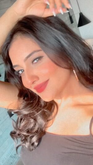 Akshita Mudgal Instagram - This Song🔥