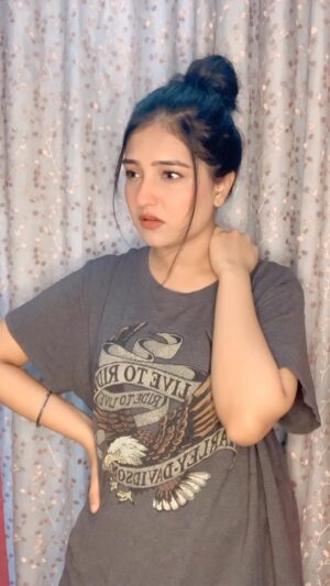 Akshita Mudgal Instagram - Just say 🙏😛

#reels #reelitfeelit #comedy #fun #reelsinstagram