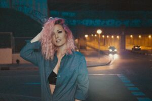 Alba Reig Instagram - Hay que ver lo complicado que es conseguir un taxi de noche. Fotito by @tamysweetc