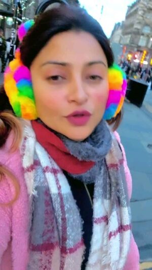 Aleeza Khan Instagram - Scotland diaries ❤️ 💙 ♥️
Edinburgh city !!! 
Ending my year 2023 qith Edinburgh Scotland,

#tourist #traveller #solotraveller #dreamer #travelthrworld #london #Scotland #Edinburgh 
#I #me #myself #actor #model #influencer #blessed #happy #worldtour #travelwithaleezay #aleezakhan #happy #blessed #nonegativity #onlypositivevibes
