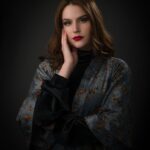Alejandra Araya Instagram - 🌬 Trabajo fotográfico, dirección y producción de @nataliabelmar_ para @mikimonoc Maquillaje @alecl_makeup Pelo @nel_superstar Asistencia y Arte conceptual @never.aeternum Video y backstage @phototrips Asistencia y backstage @sebahartwig Vestuarista @mannedisfraces