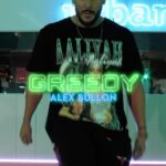 Alex Bullon Instagram – #GREEDY 🐲🐍🐊 @tatemcrae #tatemcrae
#alexbullonchoreography @alexbullon23 #alexbullon
💚 @laurbandf 🎥 @davidgalinndo 

#commercialdance #urbandance #dance #danceclass
#danceon #dancevideo #igdaily #igdancers
#dancersofinstagram #danceworld #worldofdance #thinklater