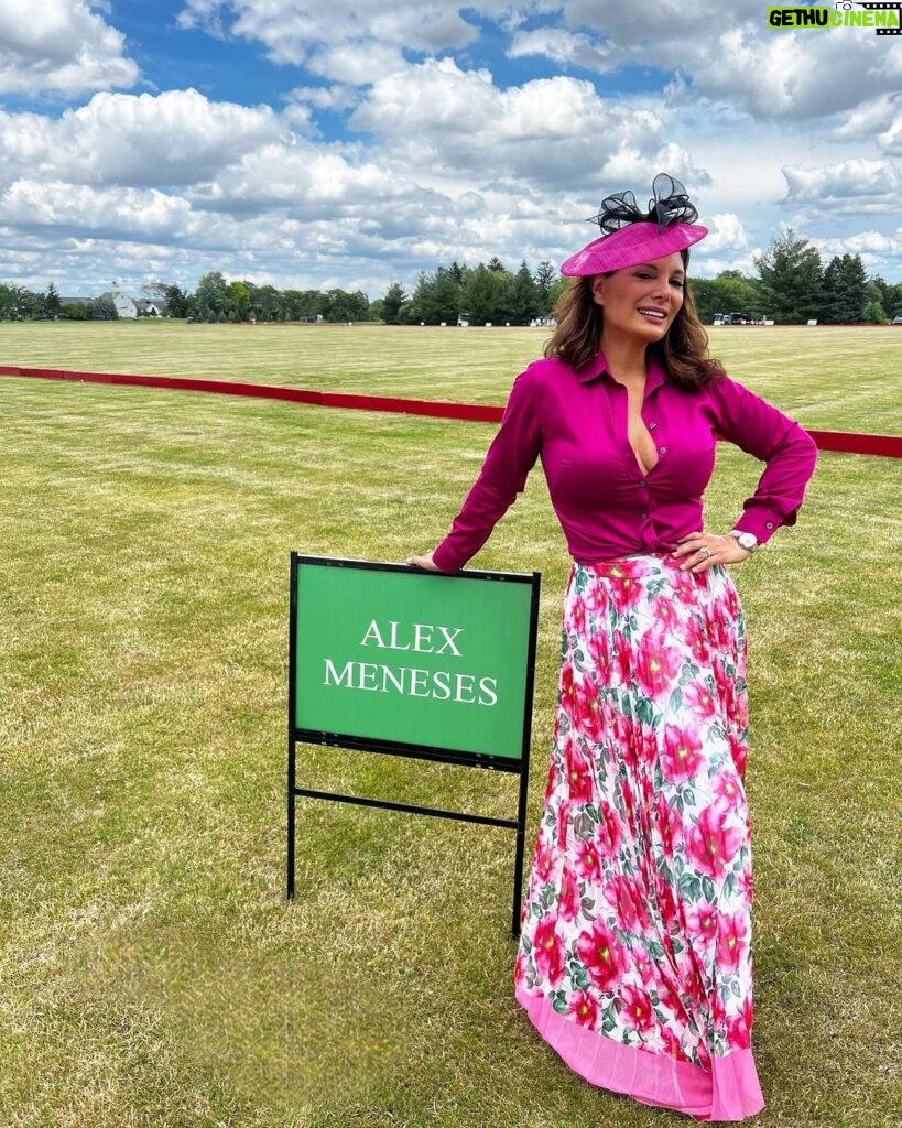 Alex Meneses Instagram - Polo Opening Day. Thank you, Oakbrook Polo for a magical day.💗 #sunday #polo #sundayfunday