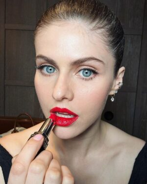 Alexandra Daddario Instagram - 34 hours in London