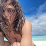 Alexandra Daddario Instagram - Beach hair