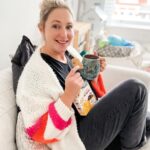 Ali Bastian Instagram - We discovered @angelicfreefrom when Isla was first diagnosed with allergies when we were looking for safe, nutritious snacks to enjoy together as a family. We love NEW Angelic Safetylicious Squares – the first Top-14-Allergen- Free biscuits made specially for kids’ lunchboxes!! ♥️ Now available in @Sainsburys, because no one should have to be afraid of food or of what people are consuming around them. We know this all too well as an allergy family. You should have seen Isla’s face light up when she found out these tasty snacks are safe for her! Angelic is about far more than just delicious snacks – they are here to make a difference, raising awareness of allergies and making schools a safer place for children by making delicious free from the top-14 snacks to be enjoyed whether you have allergies or intolerances or not!! They are absolutely delicious. Yes, they are designed to fit perfectly into lunchboxes and are revolutionising school snack times… they also.. fit perfectly in my cup of tea! 🤣See for yourself! Link in my biog for Angelic’s Safetylicious range at Sainsbury’s Also…. if you head over to @angelicfreefrom’s page there is a chance to win £100 worth of Sainsbury's shopping vouchers and Angelic goodies. ♥️ Enjoy!! #backtoschool #allergyfree #free- from #angelic #allergymum #school-snacks #lunchboxideas #allergykids #kidssnack AD.